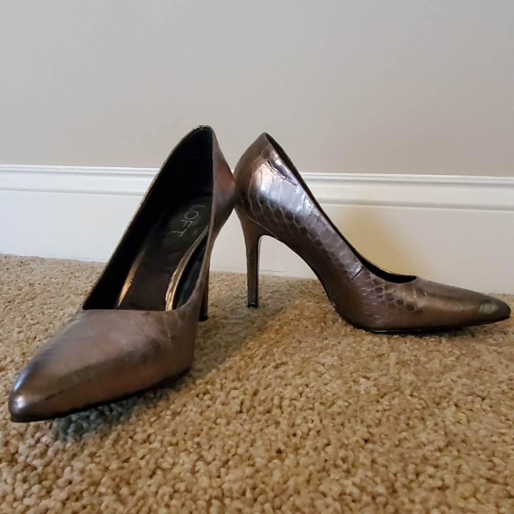 Ann Taylor LOFT Snake Skin Heels